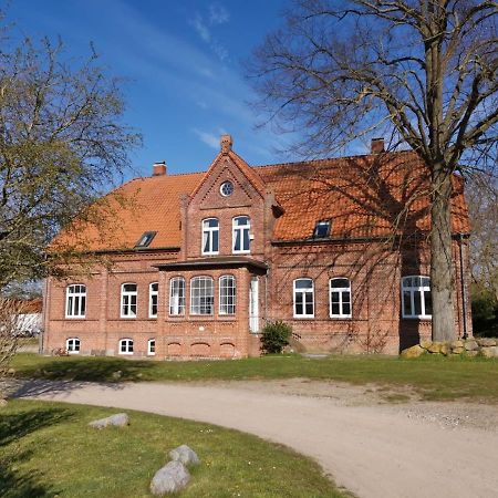 Gutshaus Thorstorf Fewo Wismar Exterior foto
